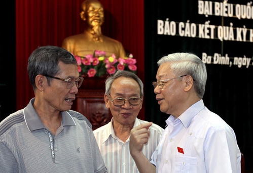 Генеральный секретарь ЦК КПВ Нгуен Фу Чонг встретился с избирателями Ханоя